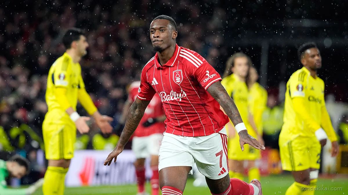 Avrupa Ligi'nde Son 16 Heyecanı Dorukta: Temsilcimiz Veda Etti