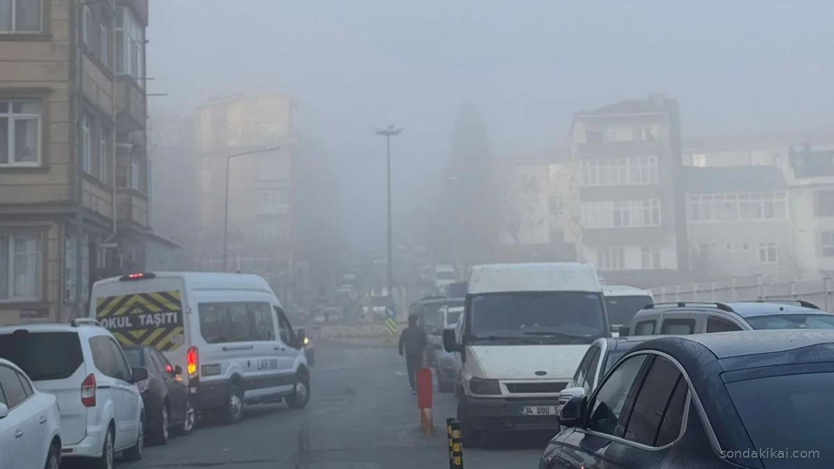 İstanbul'da Sis Alarmı: Şehrin Silüeti Gizeme Büründü