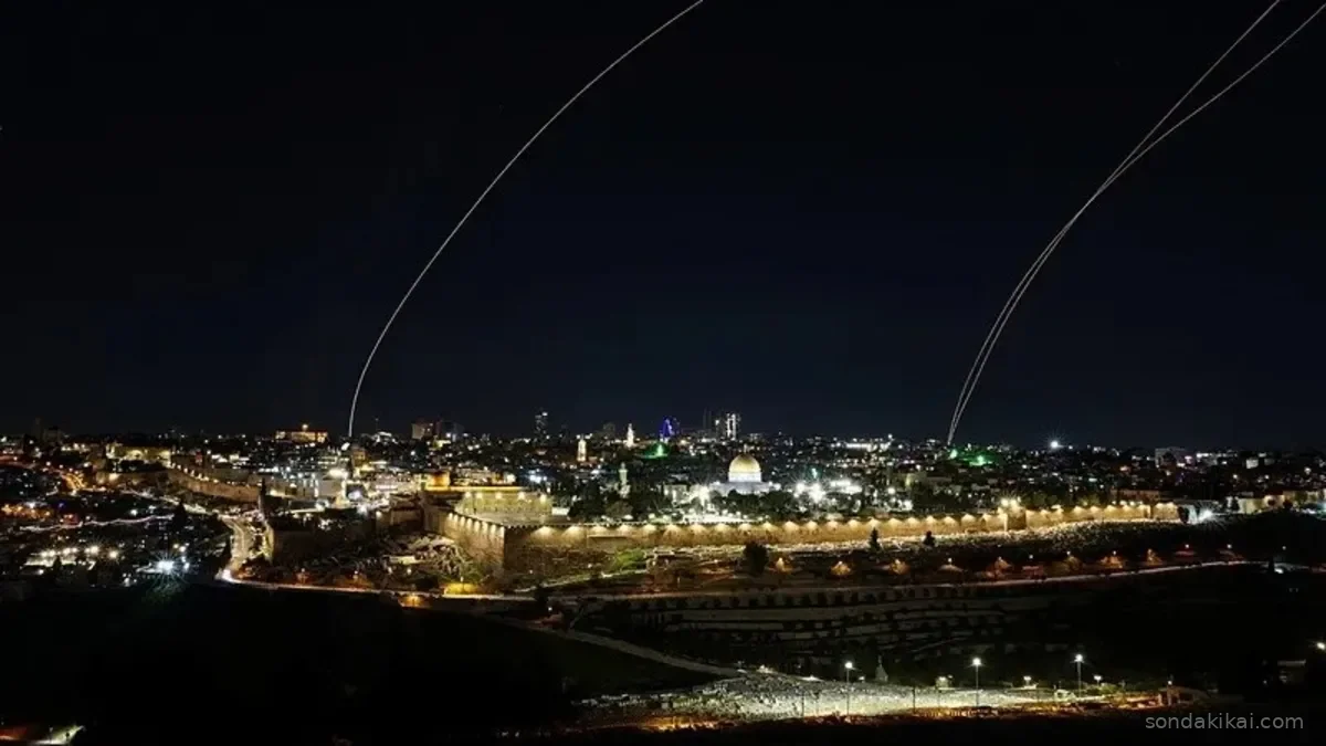 Ortadoğu Alev Topu: Hamaney'in Ölümü Bölgeyi Ateşe Verdi