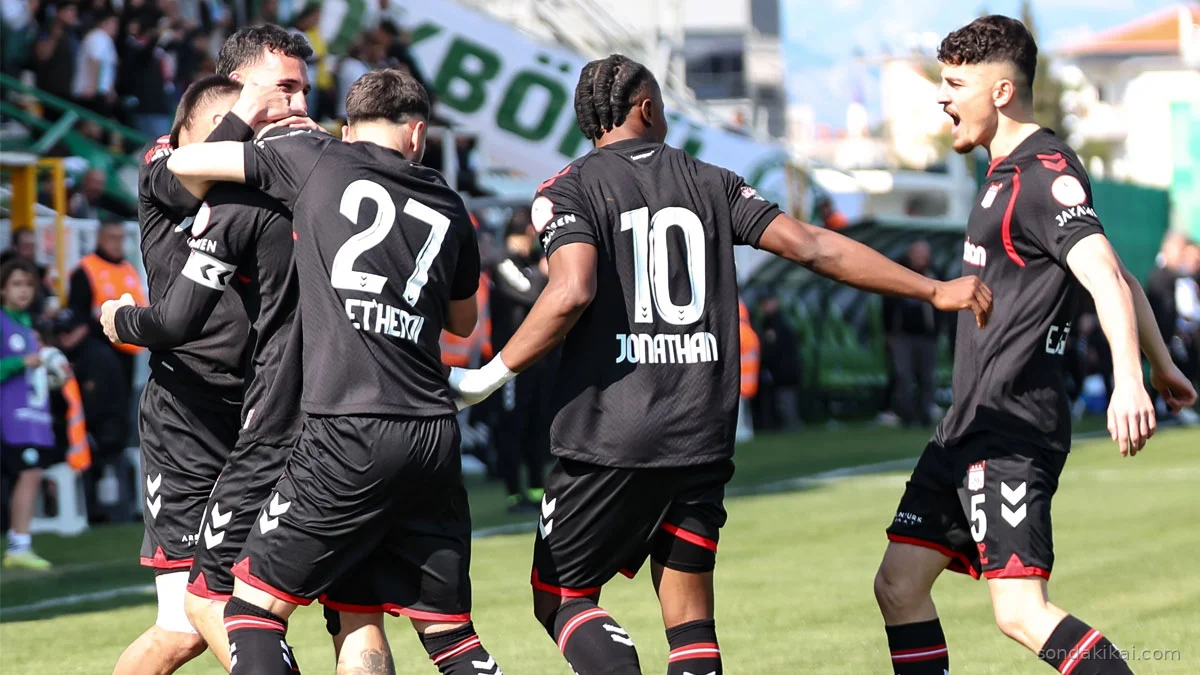 Sivasspor'dan Deplasmanda Altın Değerinde Tek Gol: Serikspor'u Devirdi