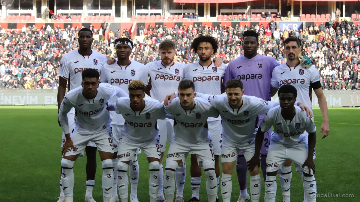 Trabzonspor'dan Kupa Mesajı: Başakşehir Maçı Kadrosu Belli Oldu