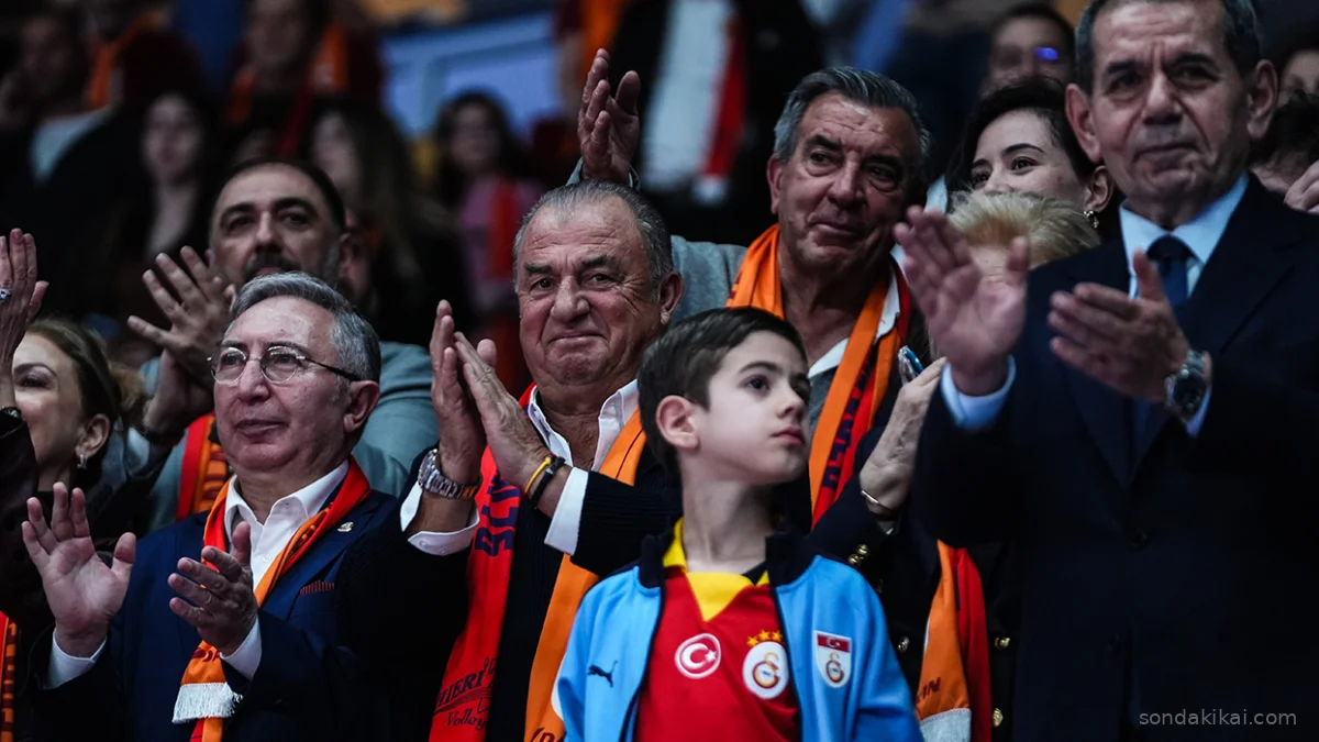 Fatih Terim'den Galatasaray'ın Avrupa Zaferine Duygusal Köprü